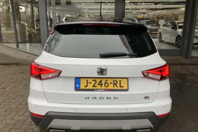 SEAT Arona (2020) thumbnail 5