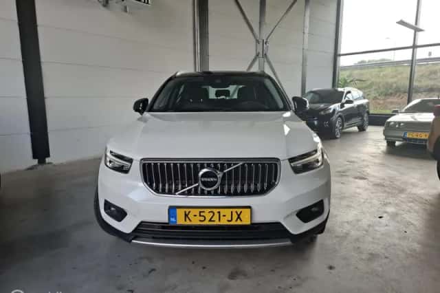 Volvo XC40 (2021) thumbnail 6