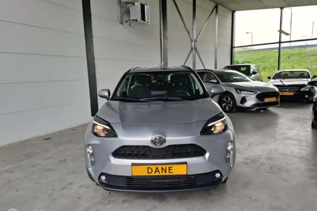 Toyota Yaris Cross (2025) thumbnail 5