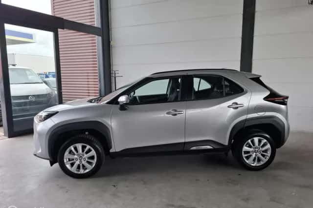 Toyota Yaris Cross (2025) thumbnail 6