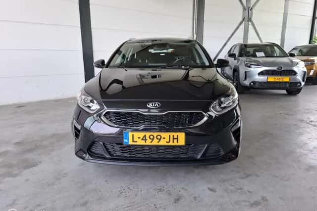 Kia Ceed (2021) thumbnail 6
