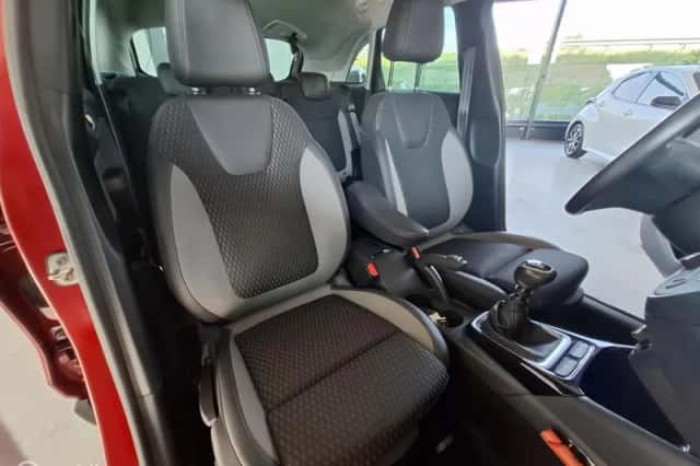Opel Crossland (2020) thumbnail 4