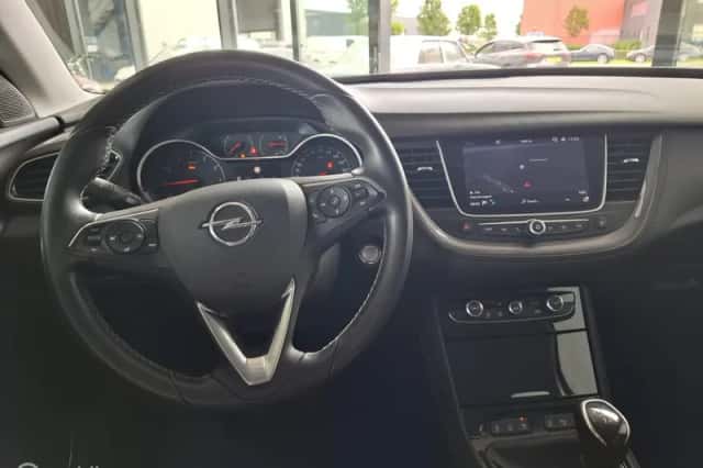 Opel Grandland (2018) thumbnail 4
