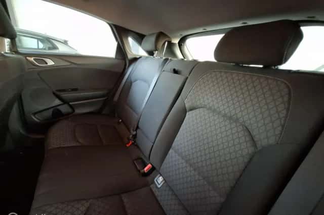 Kia Ceed (2021) thumbnail 6