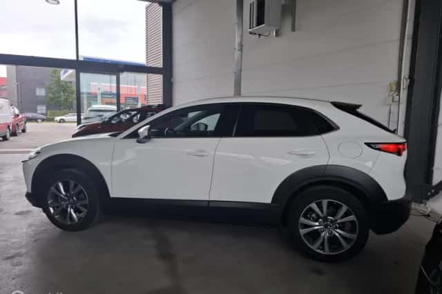 Mazda CX-30 (2021) thumbnail 2