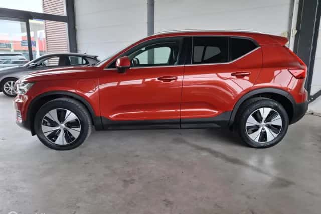 Volvo XC40 (2022) thumbnail 5
