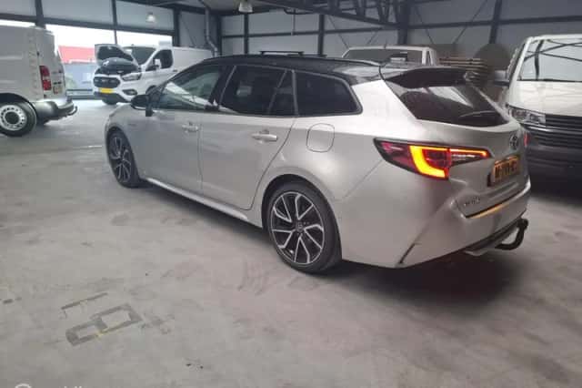 Toyota Corolla (2019) thumbnail 2