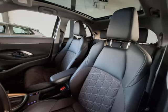 Toyota Yaris Cross (2023) thumbnail 3