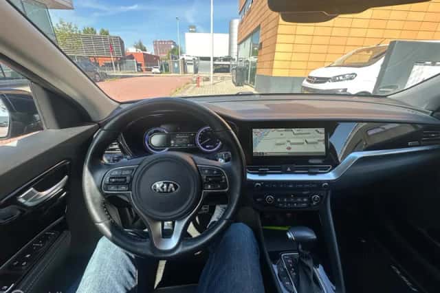 Kia Niro (2021) thumbnail 4