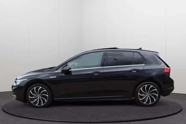 Volkswagen Golf (2020) thumbnail 2