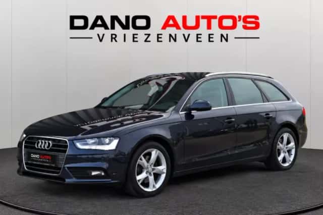 Audi A4 (2012) thumbnail 1
