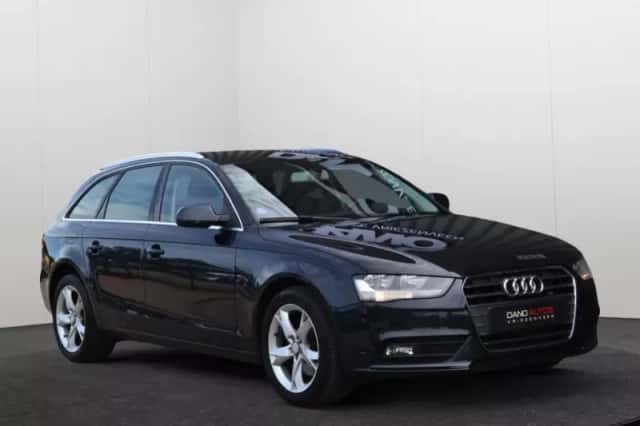 Audi A4 (2012) thumbnail 5