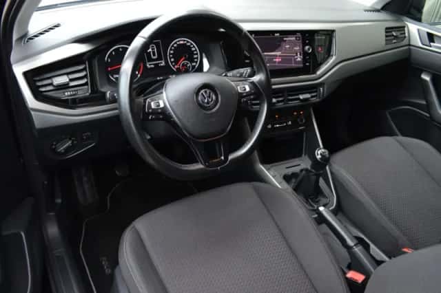 Volkswagen Polo (2018) thumbnail 6