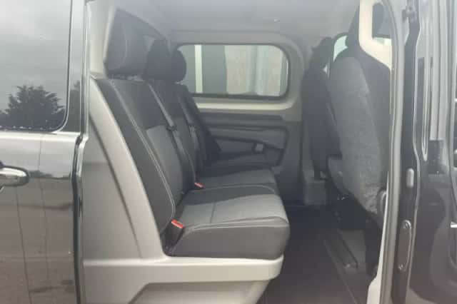 Volkswagen Transporter (2024) thumbnail 6