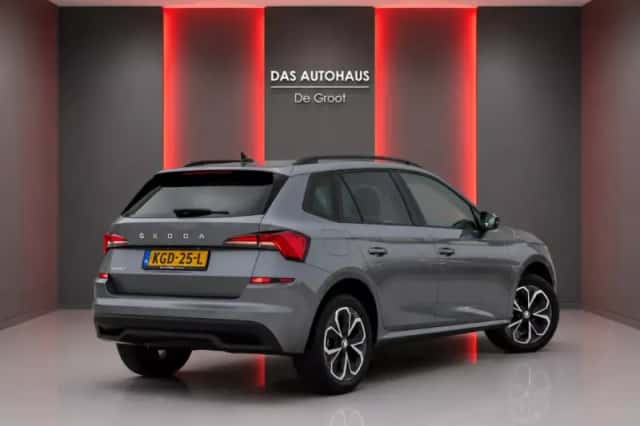 Škoda Kamiq (2023) thumbnail 3