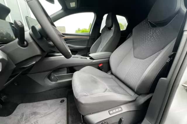 CUPRA Raval (2026) thumbnail 6