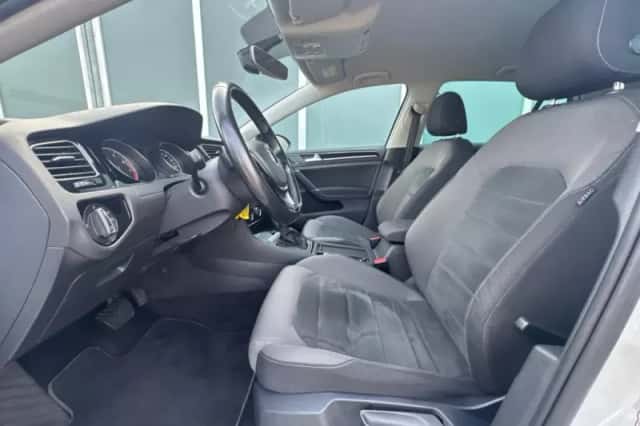 Volkswagen Golf (2019) thumbnail 6