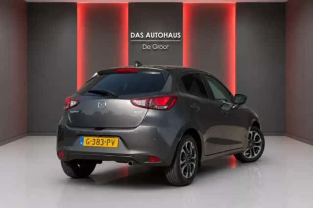 Mazda 2 (2019) thumbnail 3