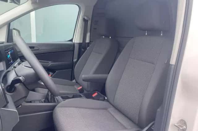 Volkswagen Caddy (2024) thumbnail 5
