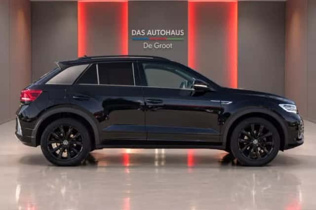 Volkswagen T-Roc (2023) thumbnail 5