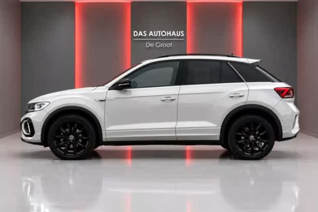 Volkswagen T-Roc (2023) thumbnail 6