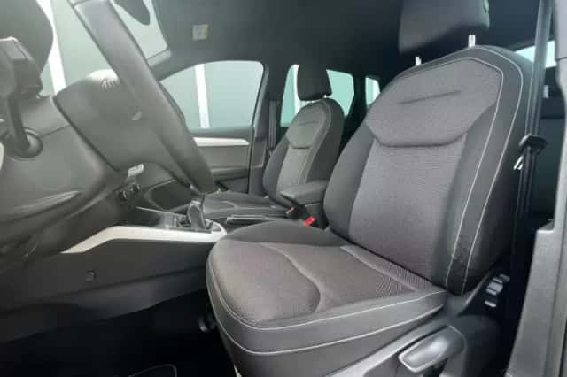 SEAT Arona (2018) thumbnail 5