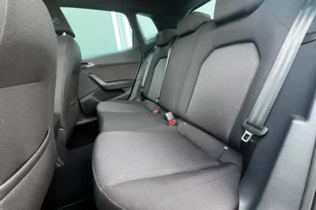SEAT Arona (2018) thumbnail 6