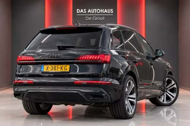 Audi Q7 (2020) thumbnail 3