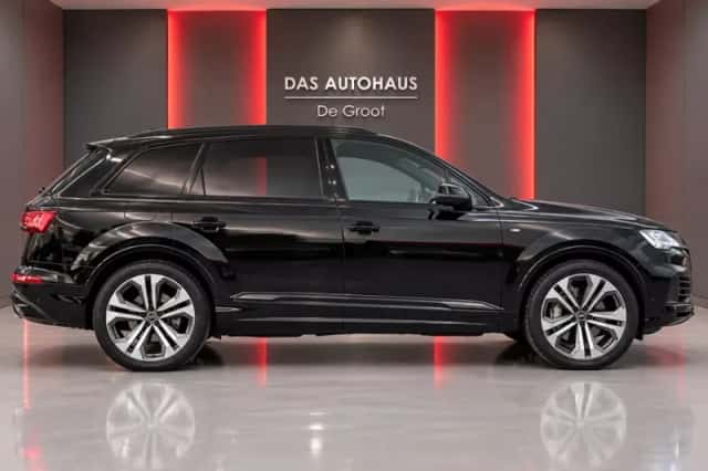 Audi Q7 (2020) thumbnail 5