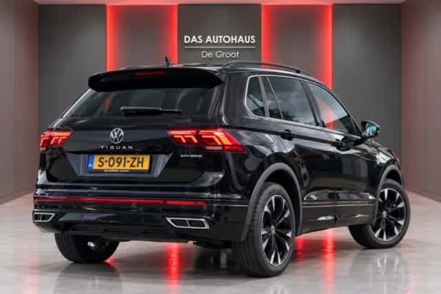 Volkswagen Tiguan (2023) thumbnail 3