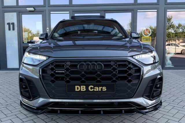 Audi Q5 (2024) thumbnail 2