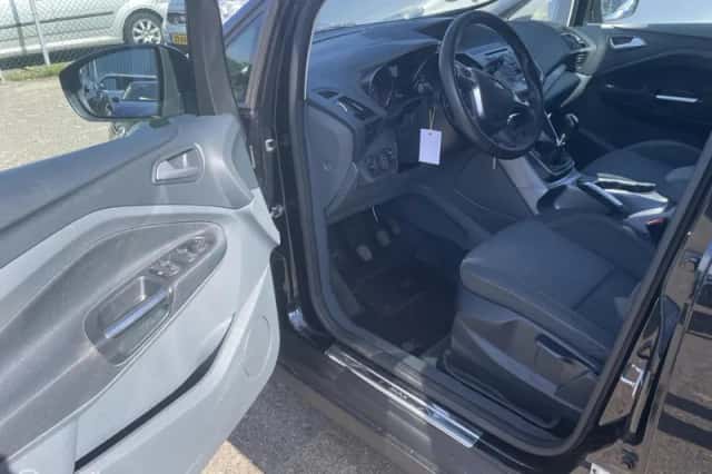Ford C-Max (2013) thumbnail 6