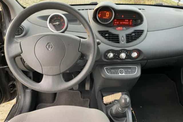 Renault Twingo (2011) thumbnail 4