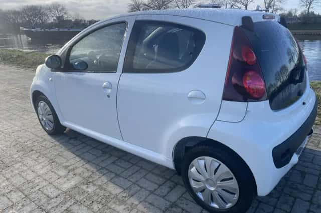 Peugeot 107 (2013) thumbnail 3