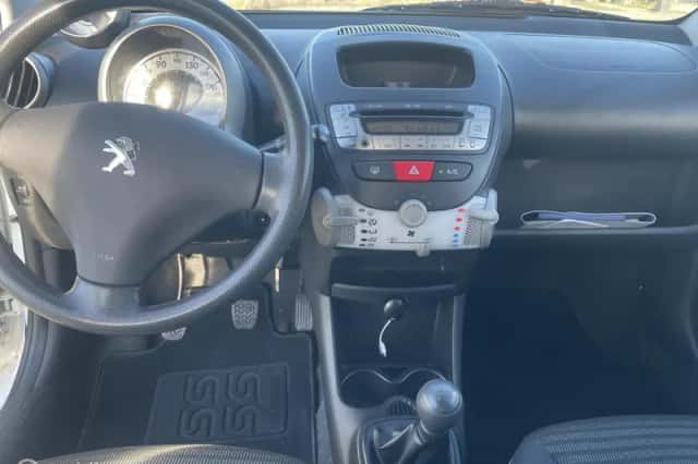 Peugeot 107 (2013) thumbnail 6
