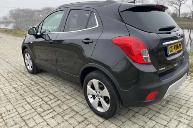 Opel Mokka (2015) thumbnail 3
