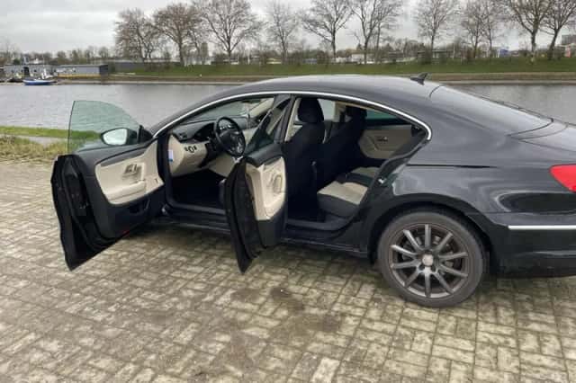 Volkswagen Passat (2010) thumbnail 6