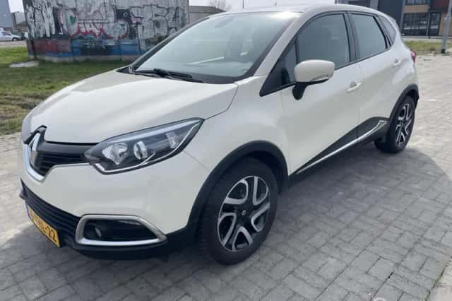 Renault Captur (2014) thumbnail 1