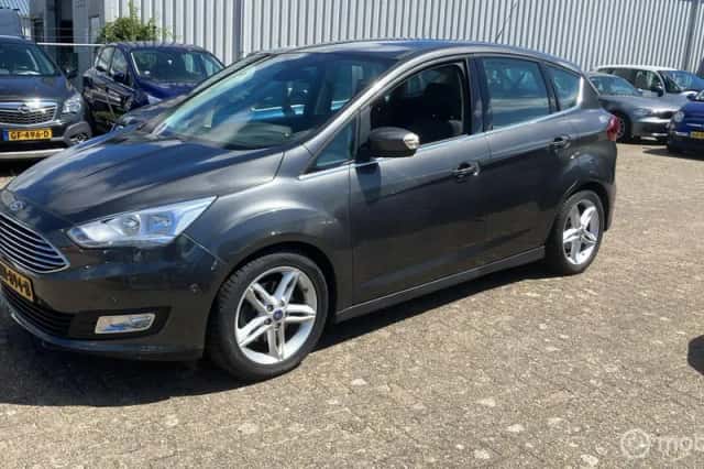 Ford C-Max (2015) thumbnail 1