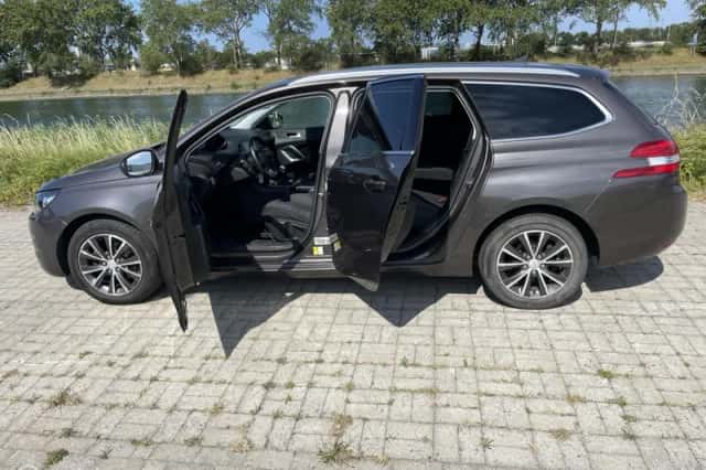 Peugeot 308 (2015) thumbnail 5