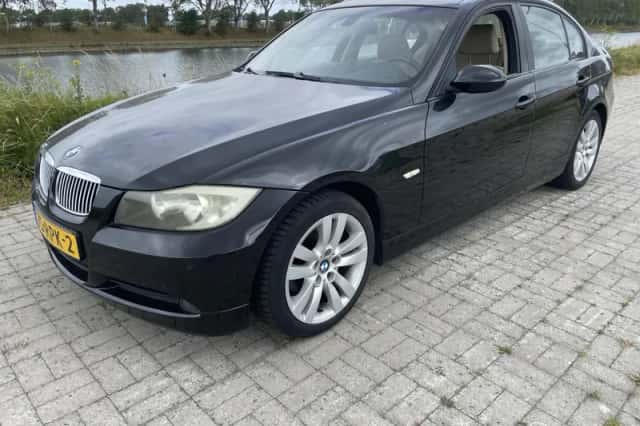 BMW 3-Serie (2008) thumbnail 1
