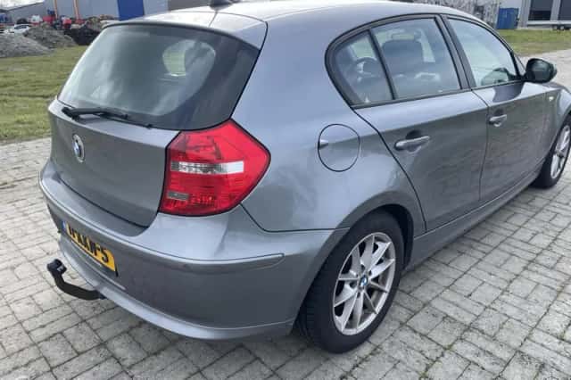 BMW 1-Serie (2010) thumbnail 4