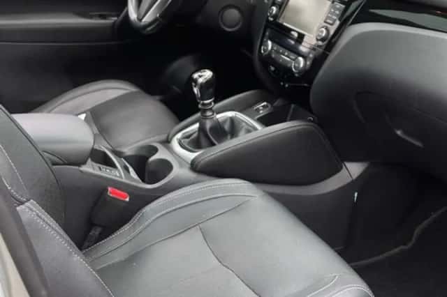 Nissan Qashqai (2015) thumbnail 5