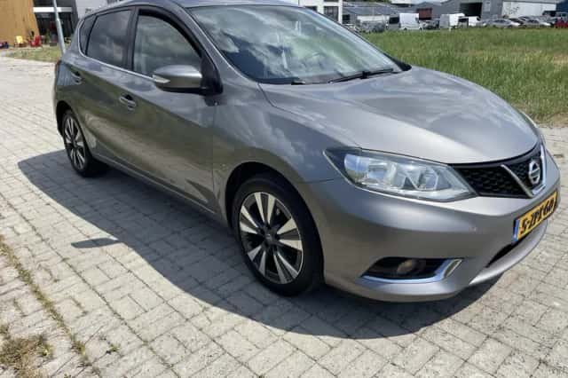Nissan Pulsar (2015) thumbnail 1