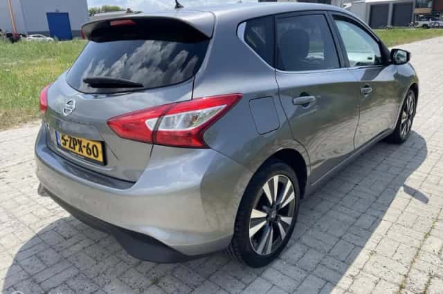 Nissan Pulsar (2015) thumbnail 4