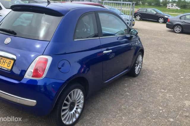 Fiat 500 (2010) thumbnail 4