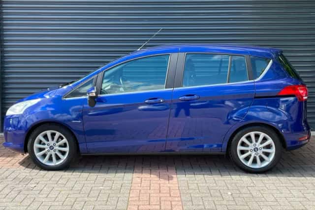 Ford B-Max (2016) thumbnail 3