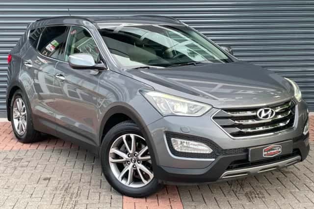 Hyundai Santa Fe (2012) thumbnail 1