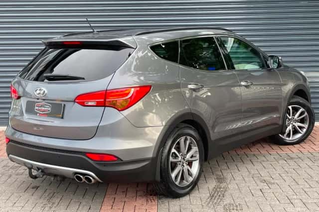 Hyundai Santa Fe (2012) thumbnail 5