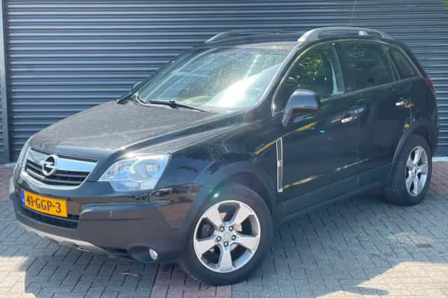 Opel Antara (2007) thumbnail 2